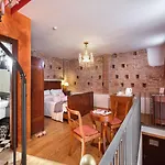 Hotel Malaspina Castel d'Azzano