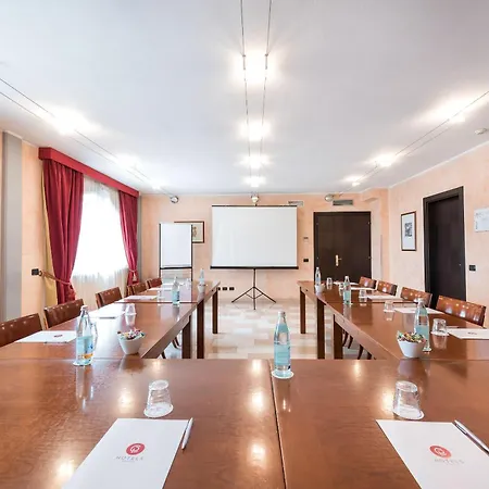 玛拉斯皮娜别墅酒店 卡斯泰尔达扎诺