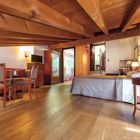 Hotel Malaspina Castel d'Azzano
