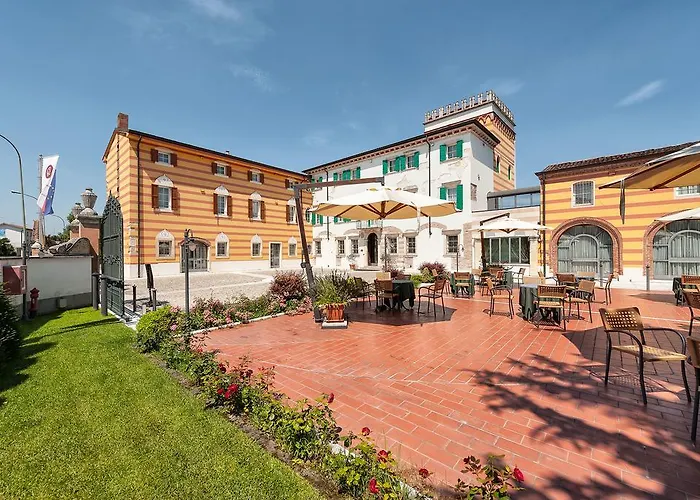 Malaspina Castel d'Azzano