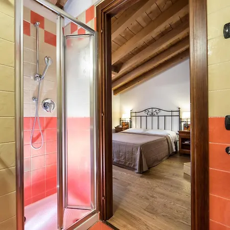 Hotell Malaspina Castel d'Azzano