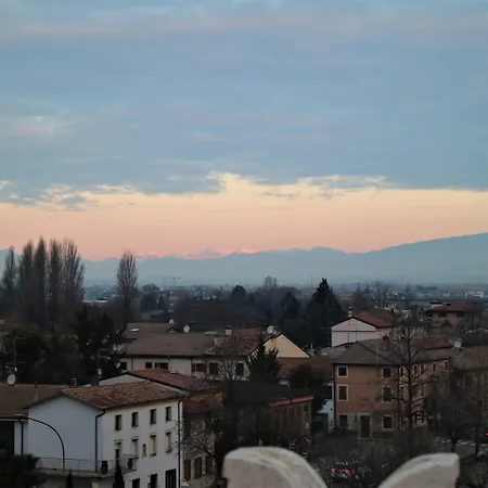 Malaspina Castel d'Azzano