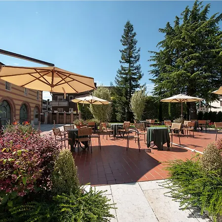 Malaspina Hotel Castel d'Azzano