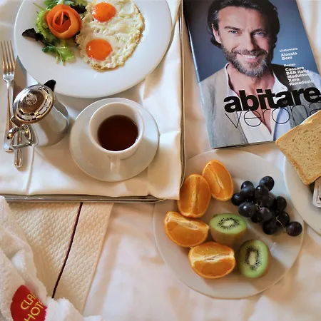 Malaspina Hotel Castel d'Azzano