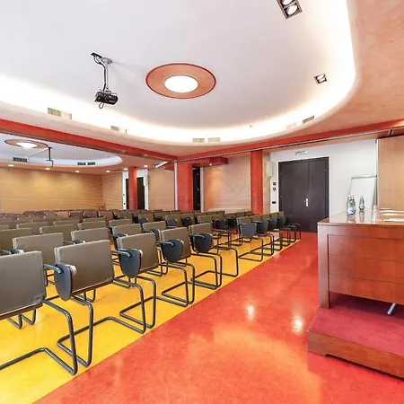 Malaspina 4* カステル・ダッツァーノ