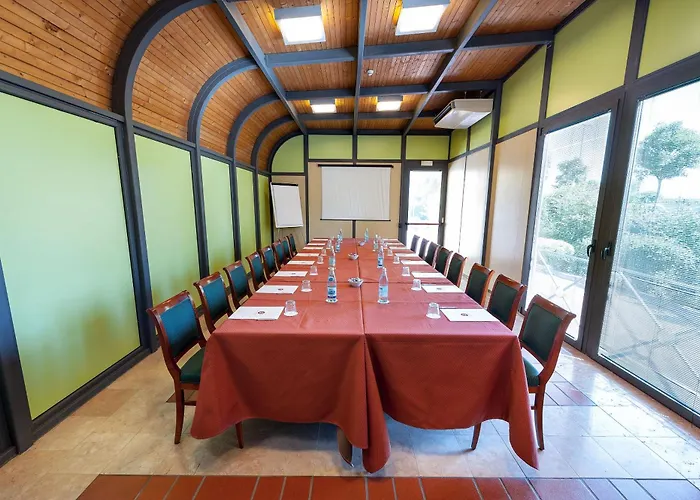 Malaspina Hotel Castel d'Azzano