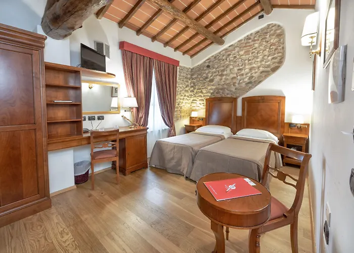 Hotel Malaspina Castel d'Azzano